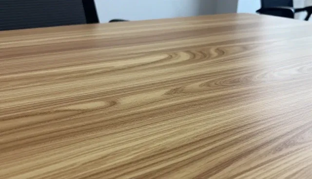 中小客户网站建设中两种做法的取舍与影响